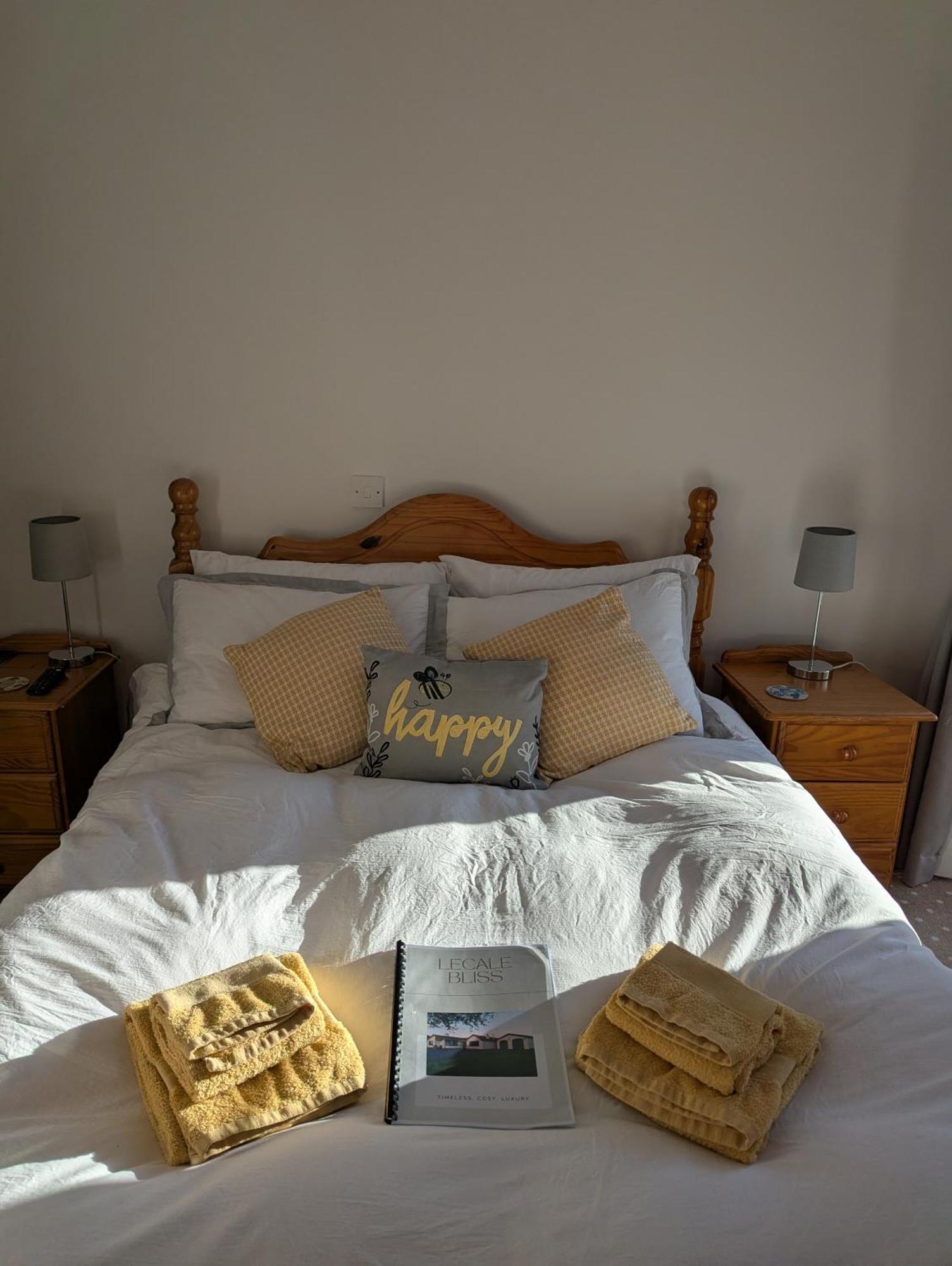 ダウンパトリック Lecale Bliss Bed & Breakfast エクステリア 写真